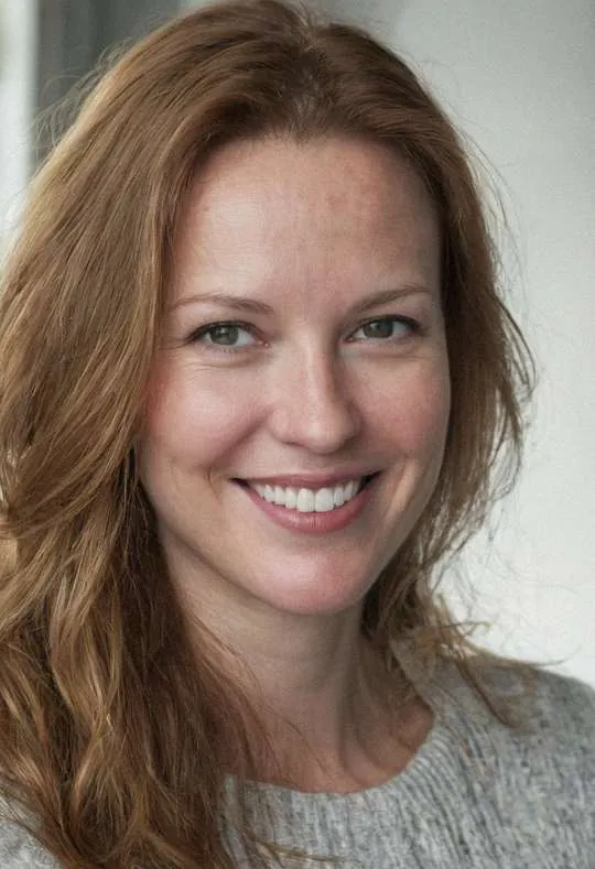 Renata, 47