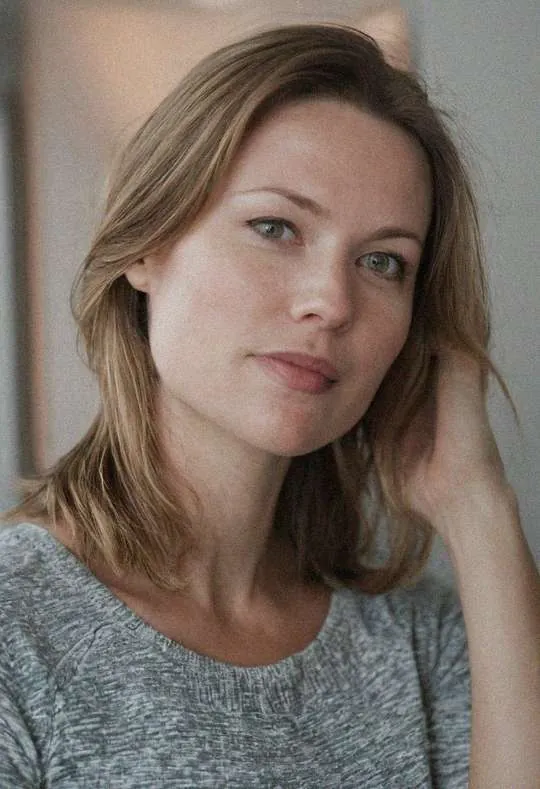 Alena, 40