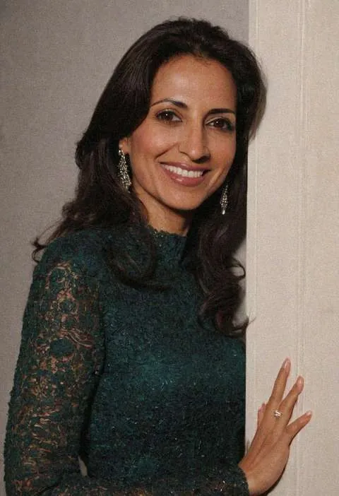 Ivana, 43